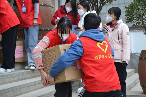 餐馆老板回应驱赶路边就餐志愿者，称已经道歉，为何网友仍然对其不满？