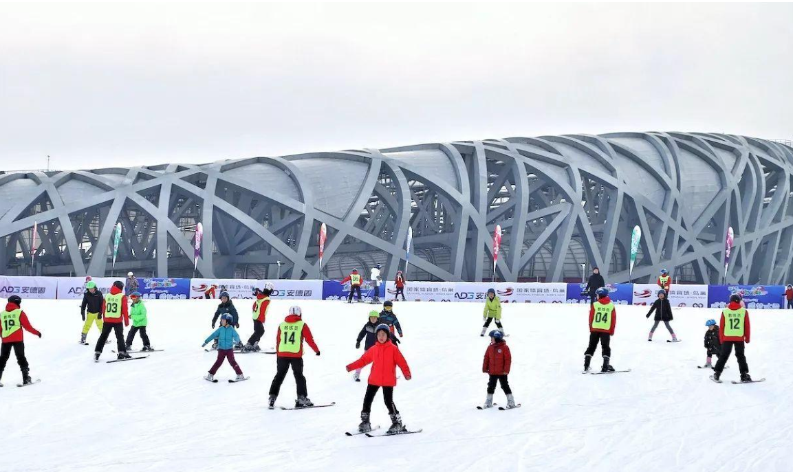 山西一小区物业悄悄下了场人造雪，人造雪的原理你知道吗？