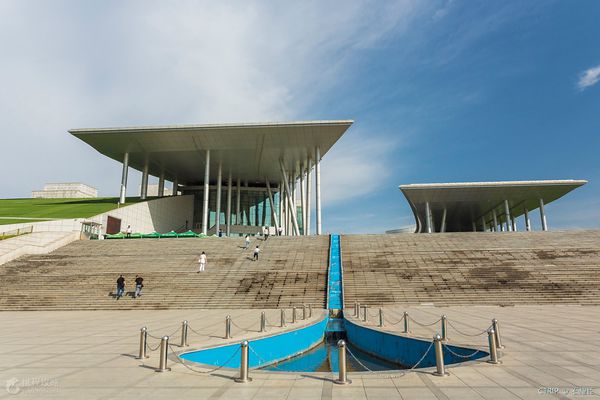 呼和浩特市内旅游景点？