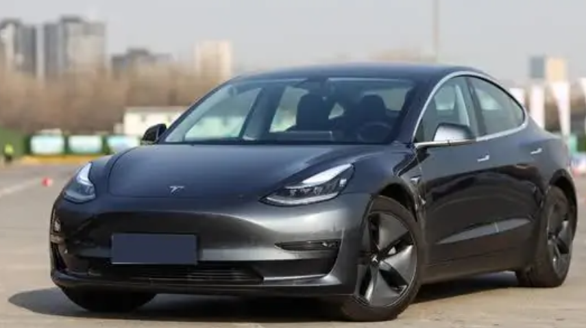 如何评价特斯拉 Model 3 标准续航升级版价格下调 15000 元？