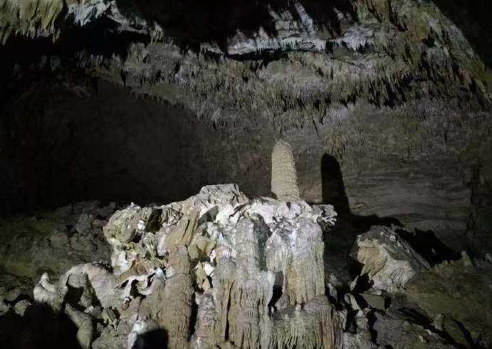 十多名驴友在未开发溶洞探险失联已被全部找到，擅入未开发溶洞是否违法？