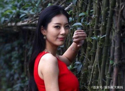 这个女星被誉为“中国第一黄金比例”，完美的身材令超模羡慕，她是谁呢？